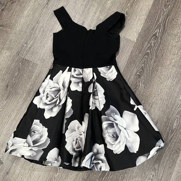 Xtraordinary brand dress. Like new condition. Worn once for cotillion. - Picture 2 of 2